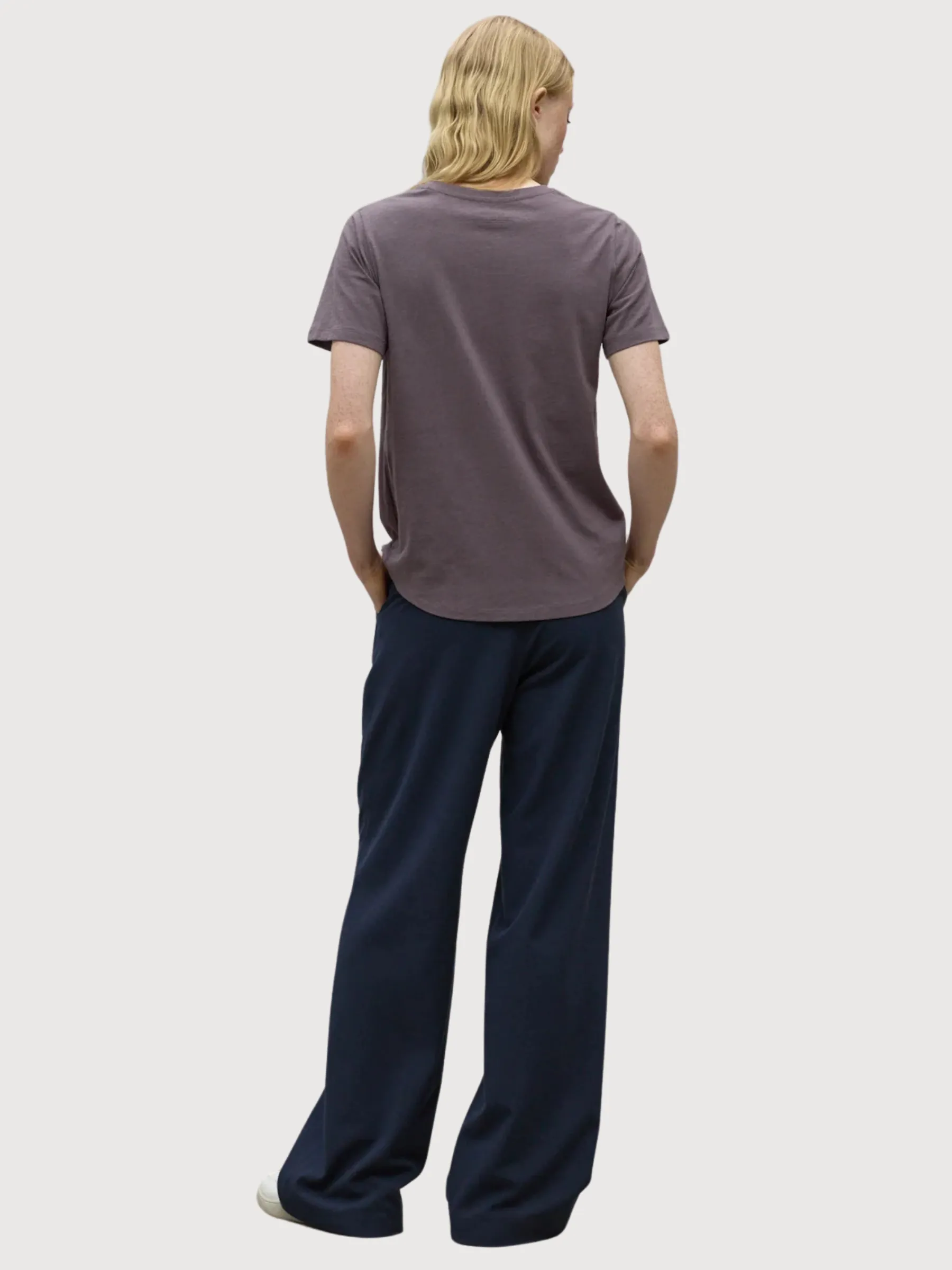 Ambel Peppercorn Purple Woman T-Shirt | Ecoalf