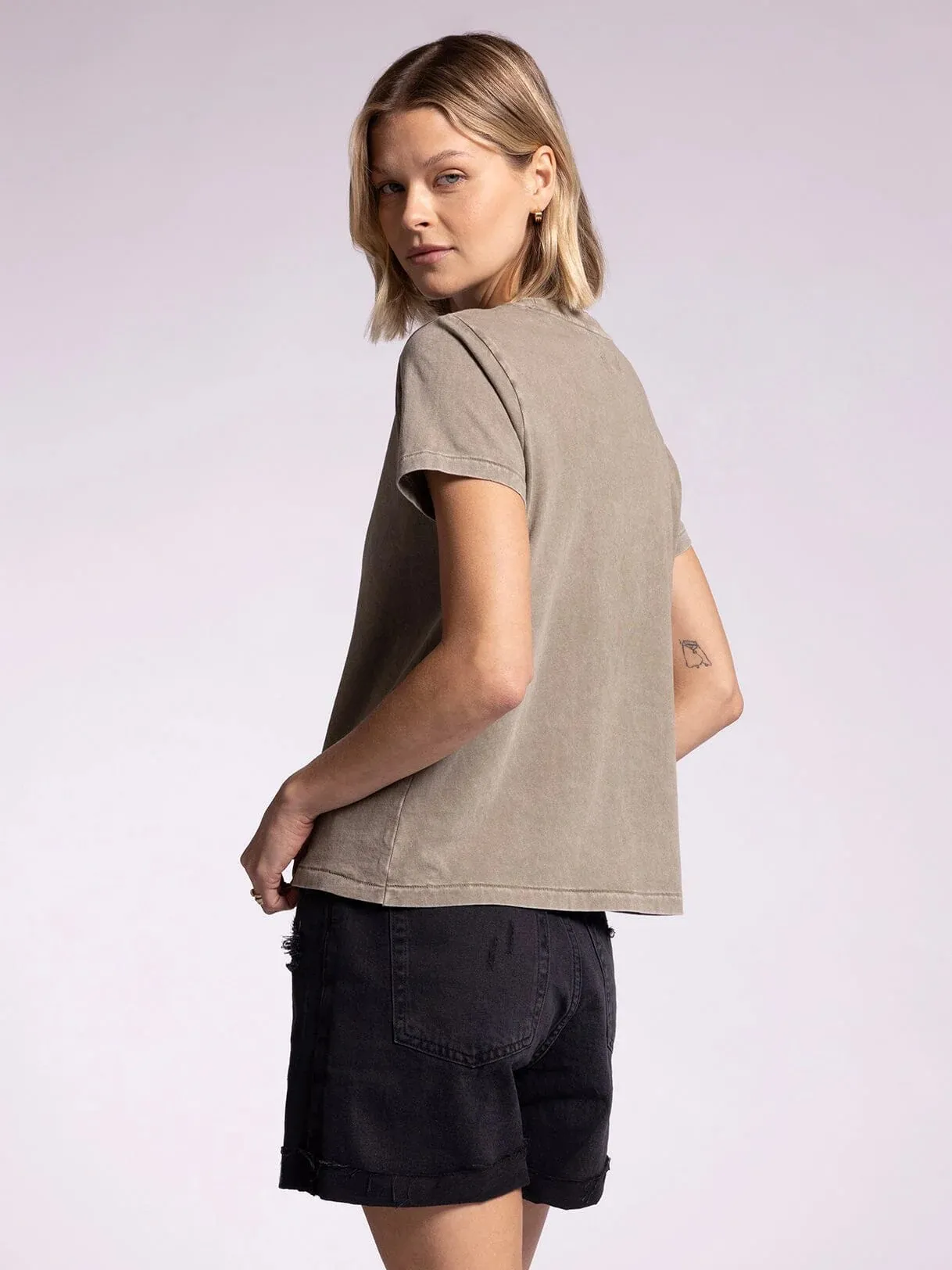Asher Tee - Dried Sage