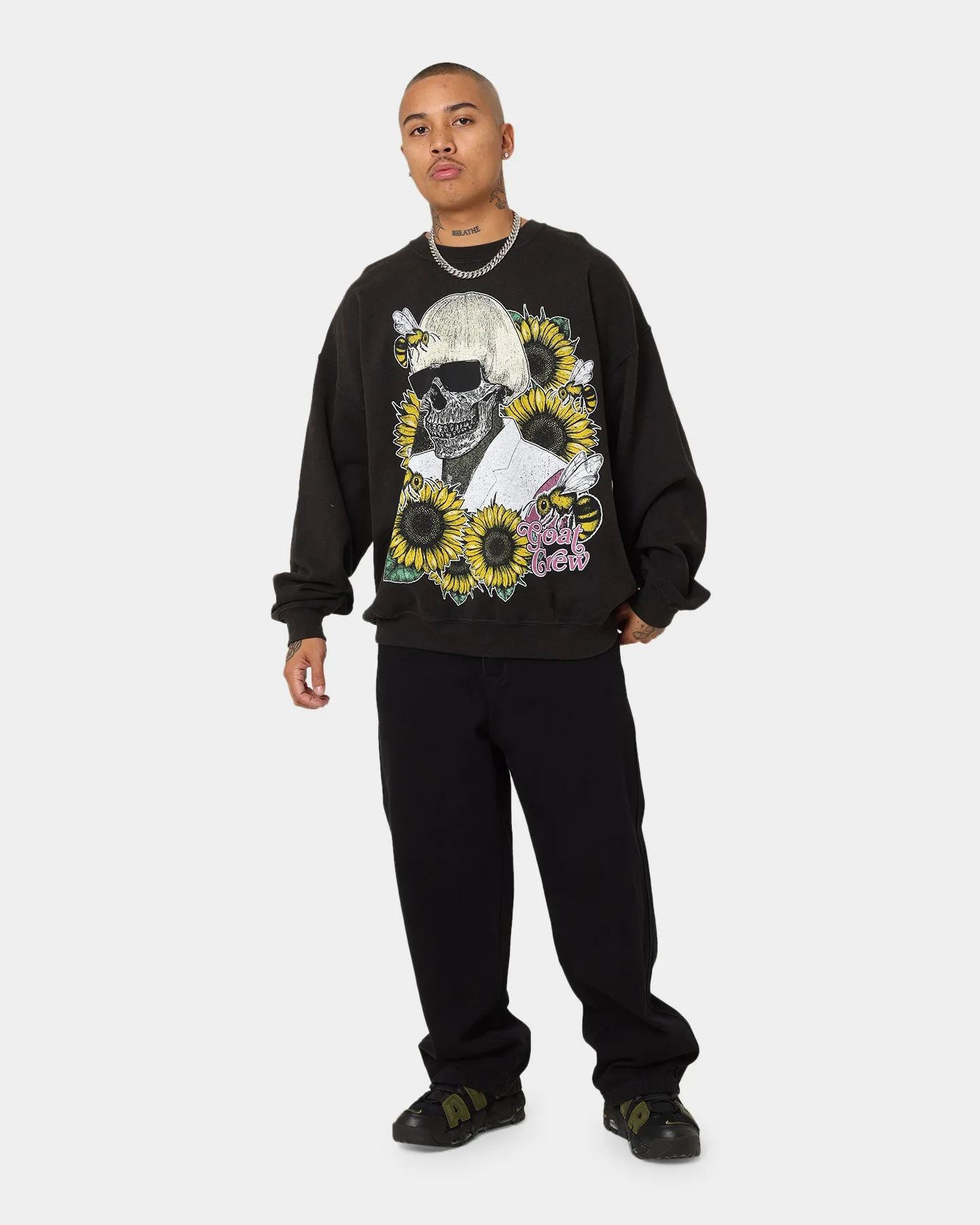 Goat Crew Flower Skull Vintage Crewneck Black Wash