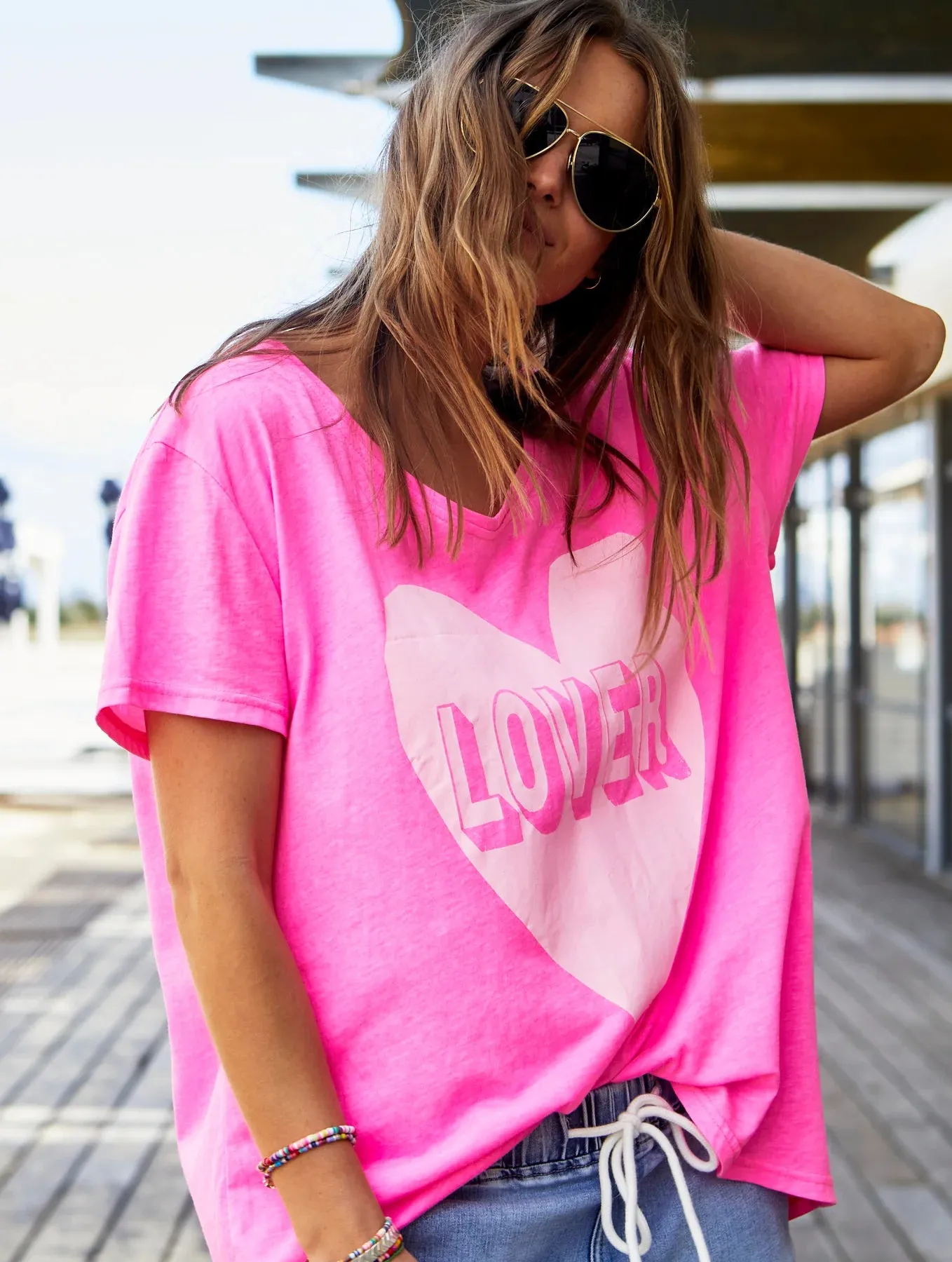 HAMMILL & CO Womens Vintage Wash Lover Heart Tee - Hot Pink