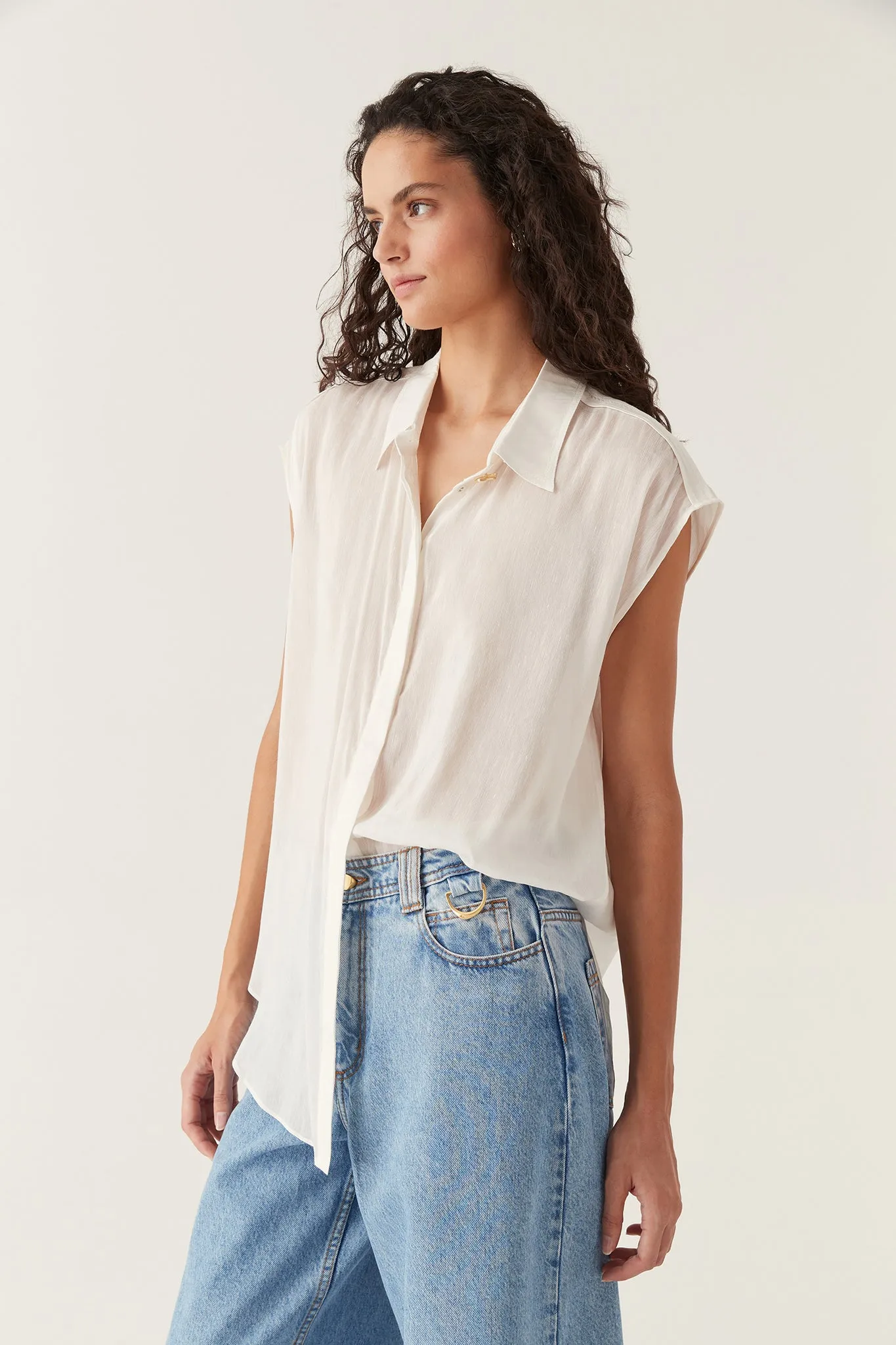 Solana Sleeveless Shirt